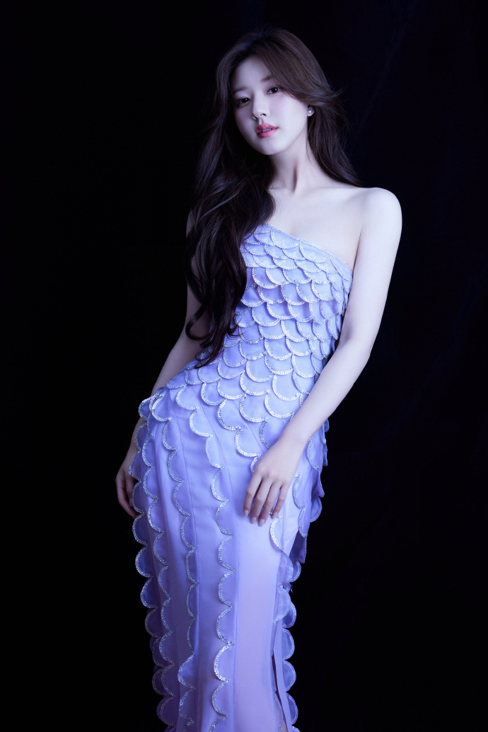 趙露思瘦身有成。