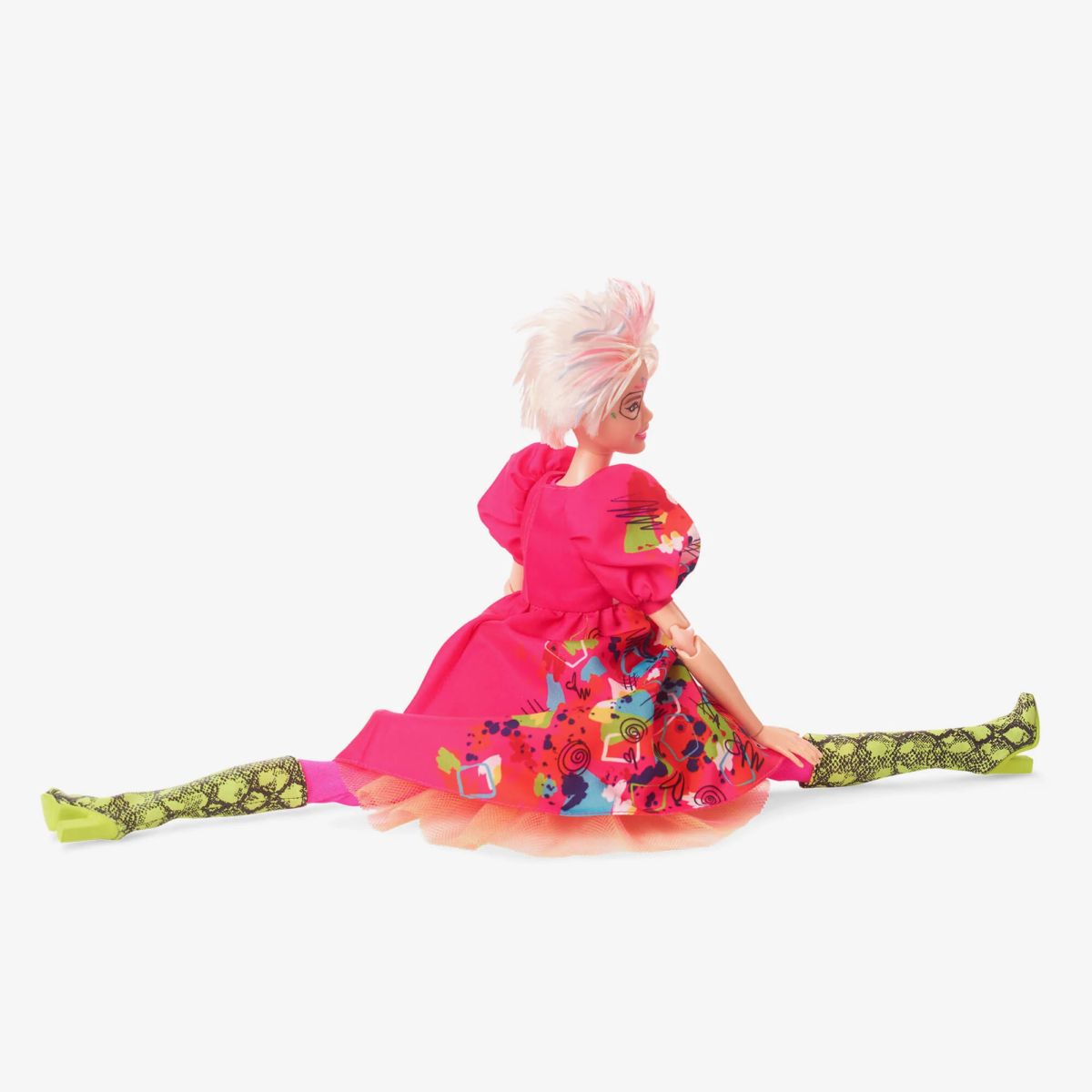 怪芭比強調很會劈腿