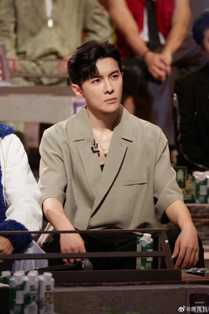 好久不見的唐禹哲帥氣依舊。