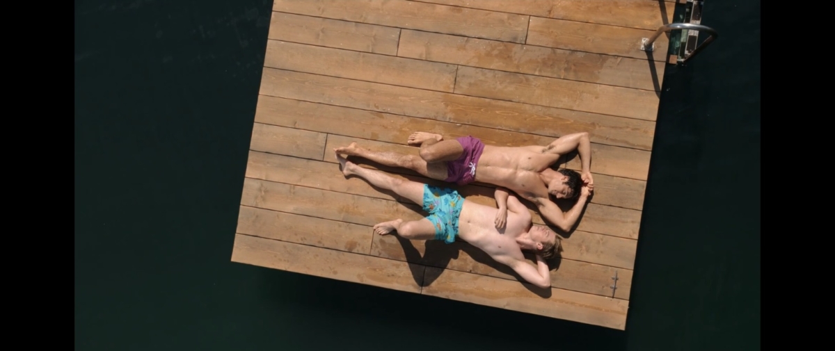 《王室緋聞守則》男主角大秀好身材