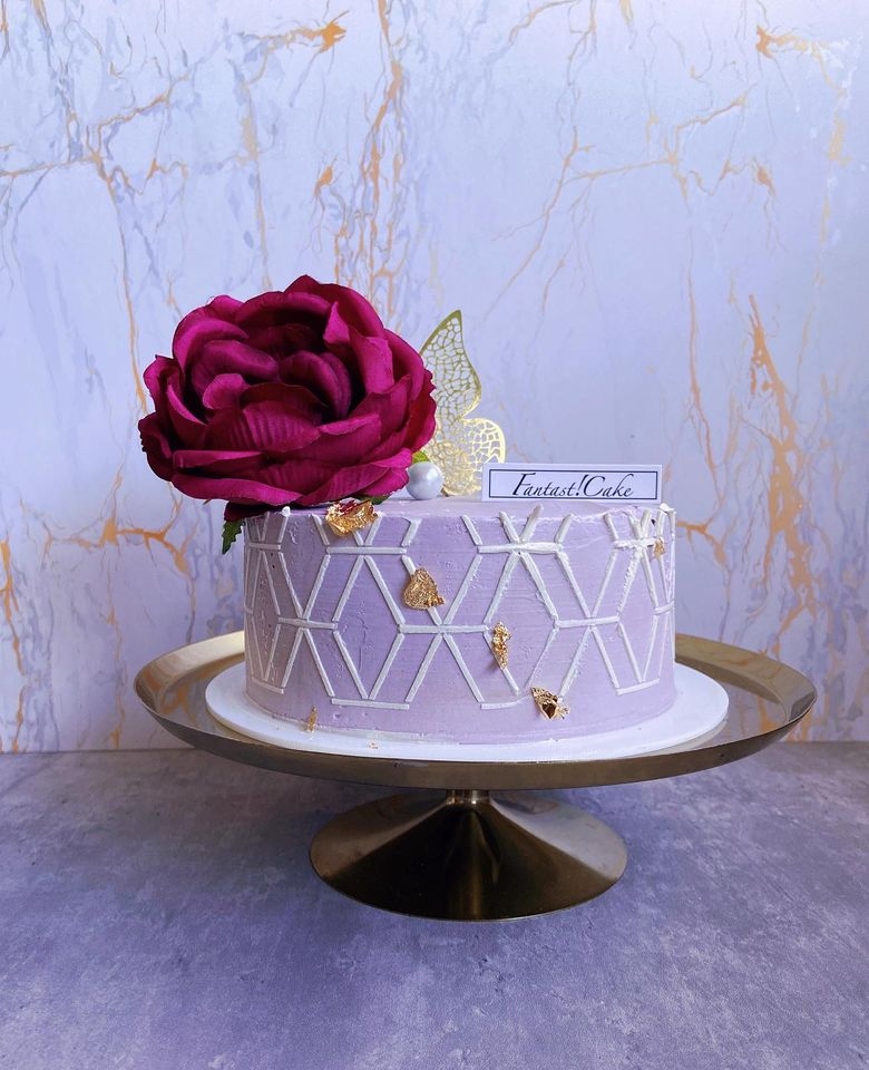 充滿古典韻味的「弗蘭雀絲卡·柏捷頓」，美得猶如藝術品。