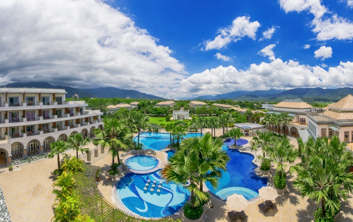 日暉國際是台東當地同時擁有五星級標章及溫泉標章雙認證的優質渡假村。