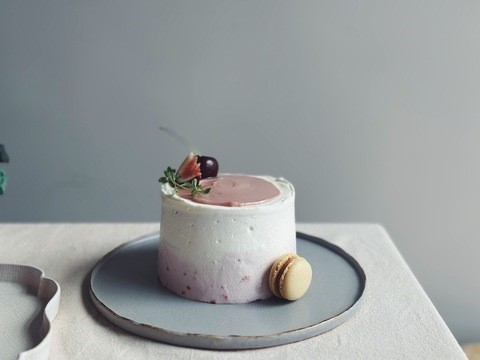 Rubato Handmade Lab.七夕限定「覆盆子水蜜桃蛋糕」甜蜜酸甜，充滿餘韻。