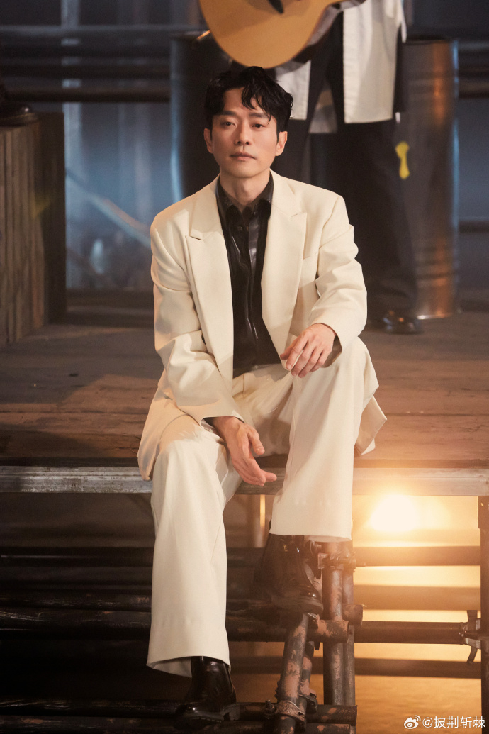 沉寂一段日子的張棟樑，近來在陸綜亮麗現身。