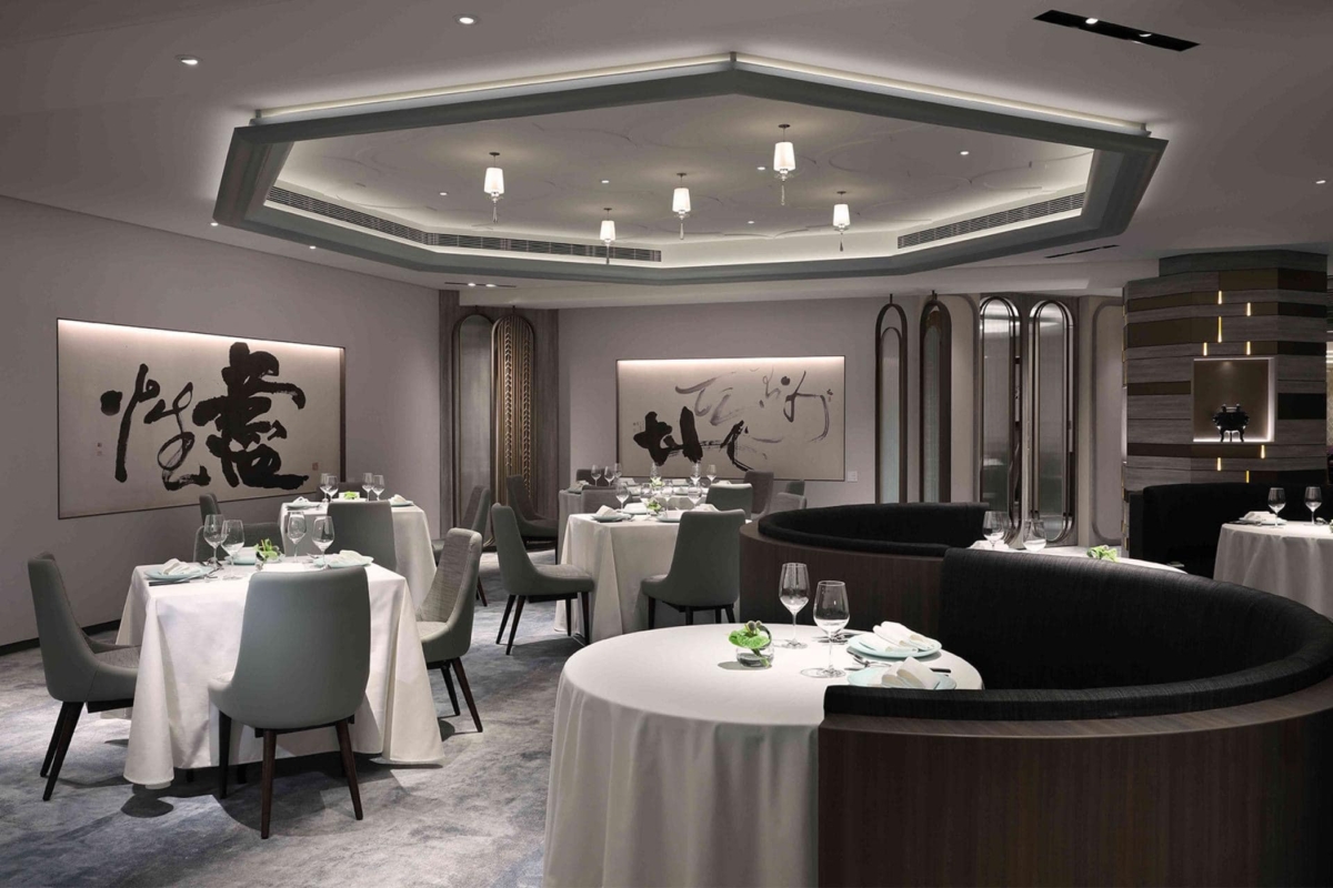 台北亞都麗緻大飯店餐廳氣派高檔，壽星在這裡享用生日大餐一定會度過一個難忘的生日。