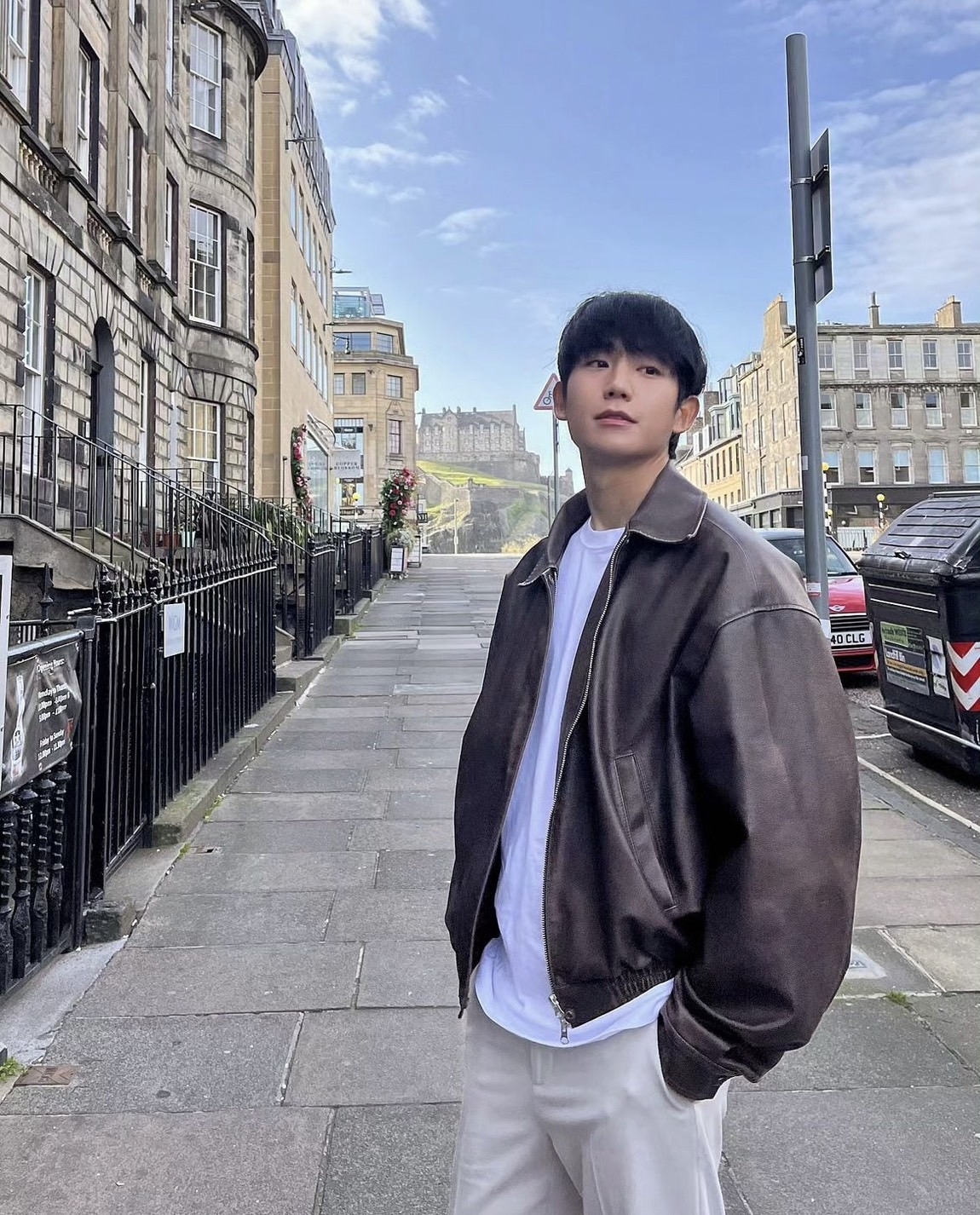 任時完、丁海寅探索威士忌起源地蘇格蘭