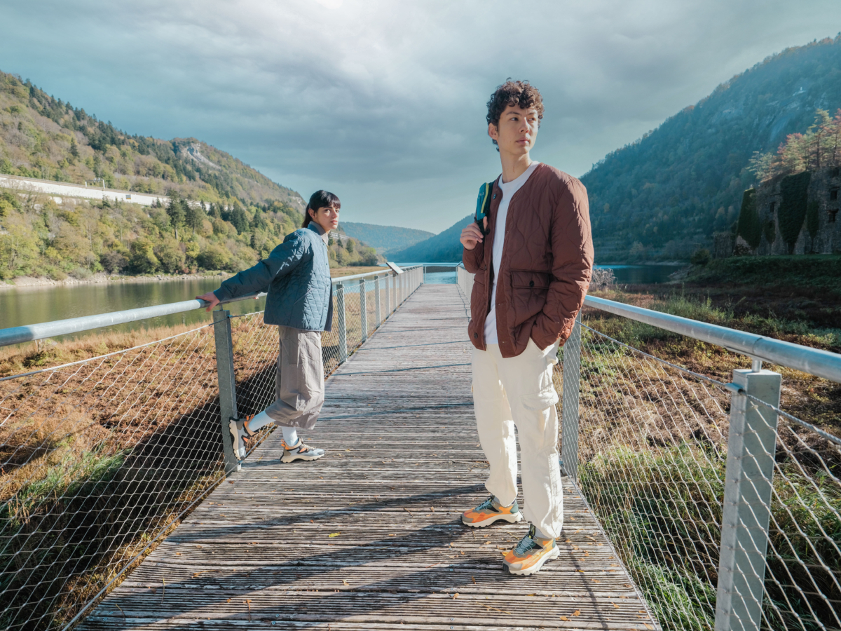 THUNDER LO閃電鞋峽谷/湖泊配色 售價：NT$2,980