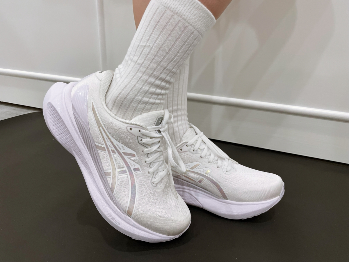 ASICS GEL-KAYANO 30 ANNIVERSARY 女款 30週年紀念系列 慢跑鞋,NT$5,380