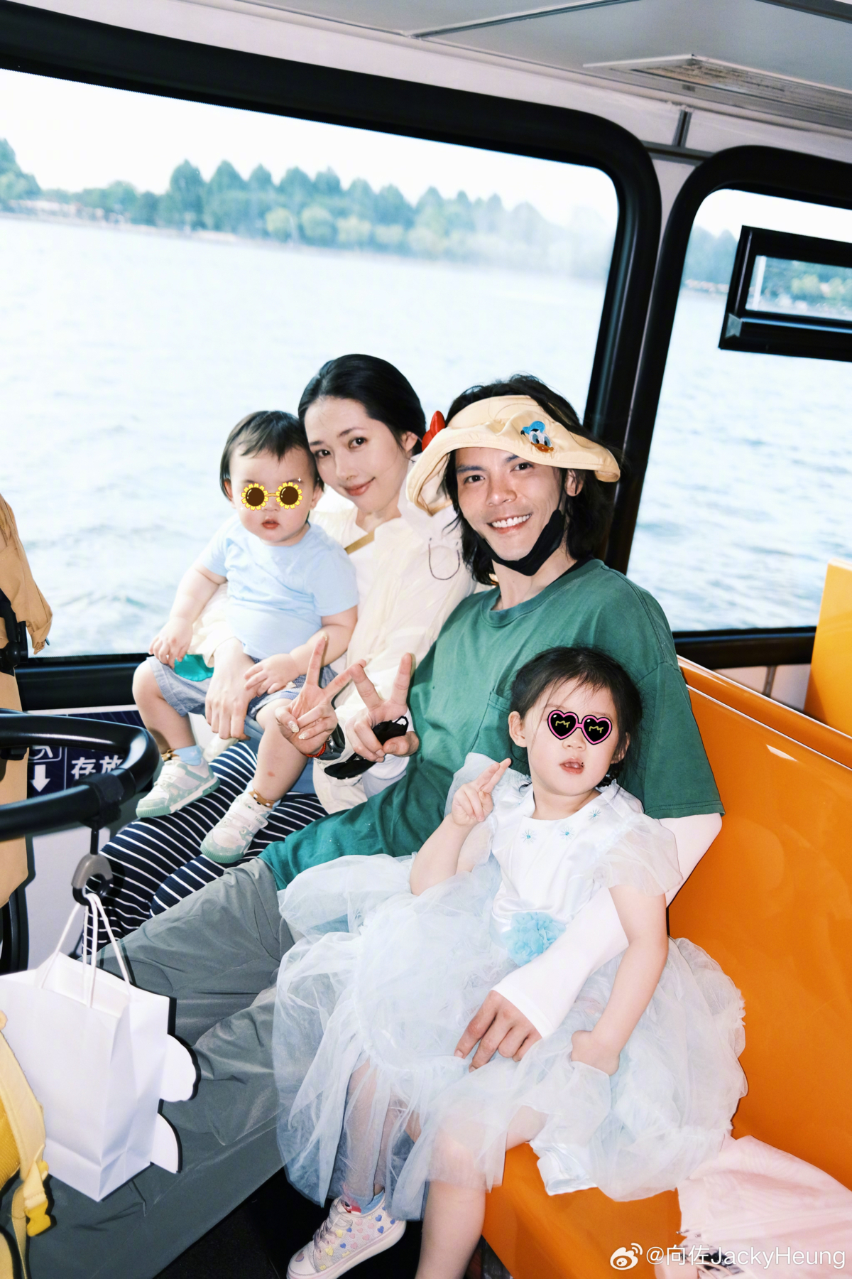 郭碧婷嫁給向佐之後產下一子一女湊成「好」字。
