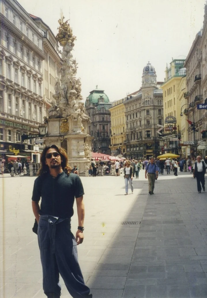 柳承龍20多歲時跟現在50多歲時長一樣