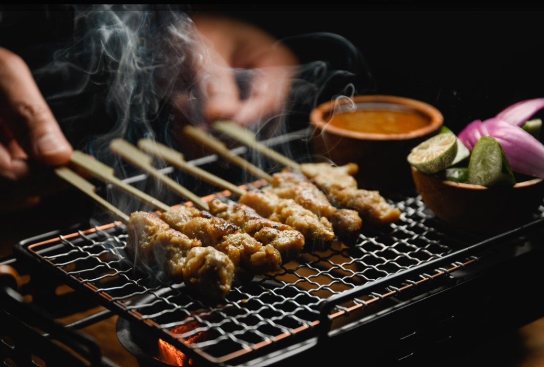 沙嗲烤串令人食指大動。