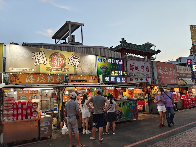 城隍廟夜市是觀光客首選