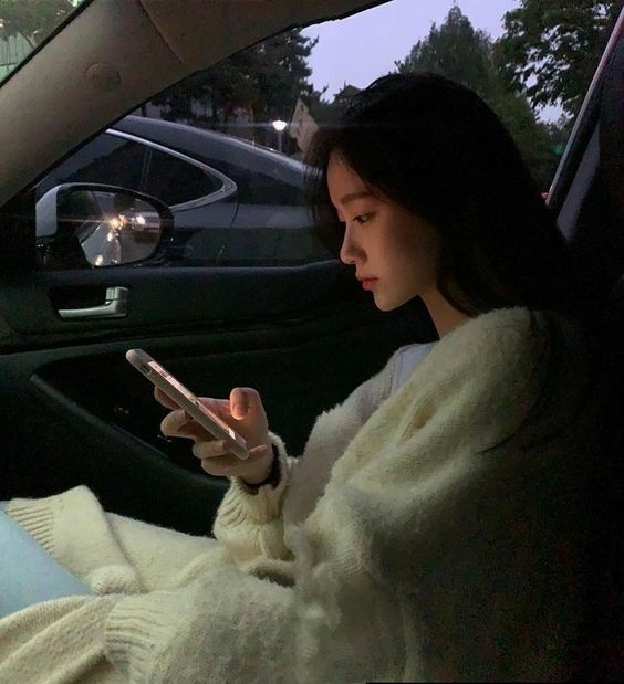 查看另一半的手機，時常會發現出乎意料的對話訊息