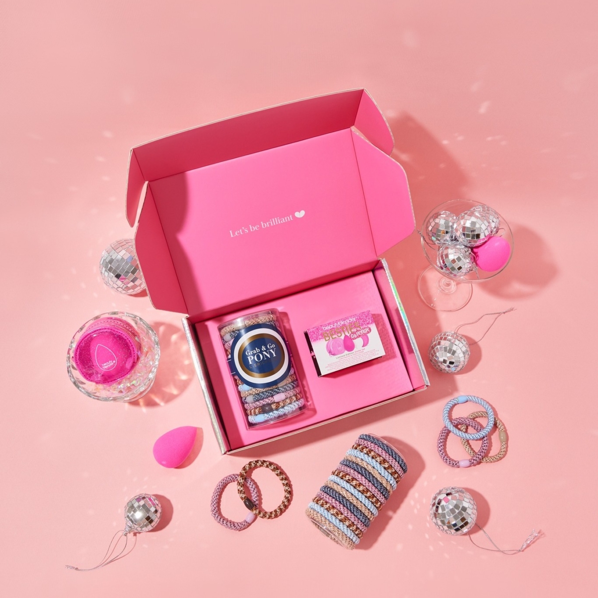 beautyblender x L.ERICKSON BESTIES 閃耀閨蜜禮盒，聯名價NT$1,550