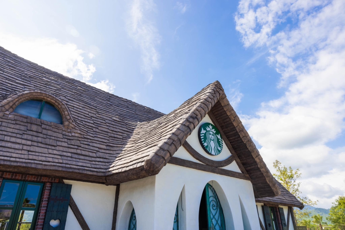 「星巴克花蓮理想門市」被封為「童話版星巴克」。