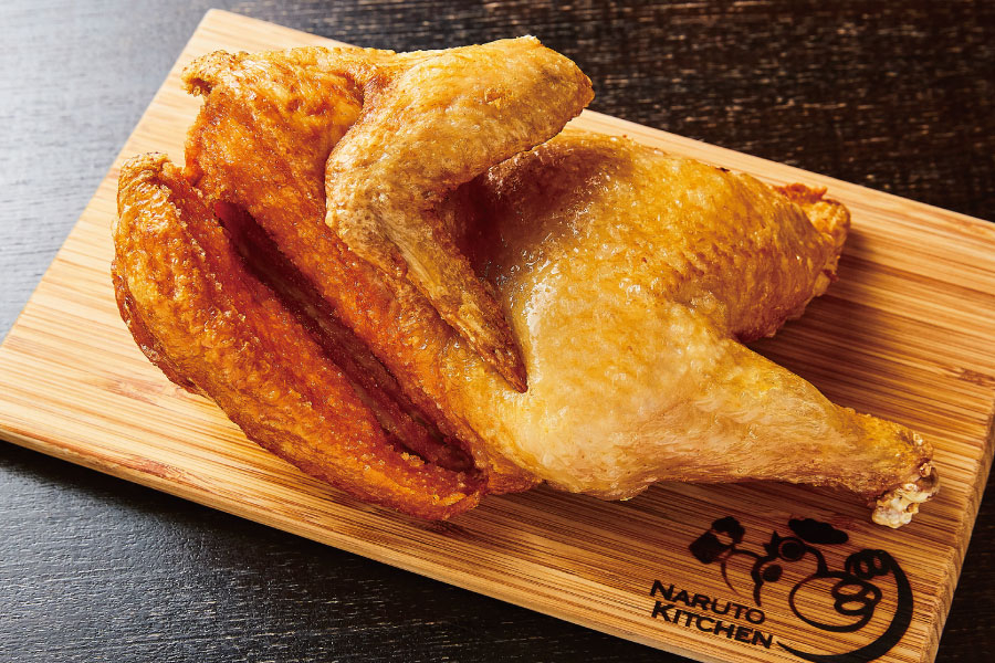 「小樽なると屋」的炸半雞相當知名。