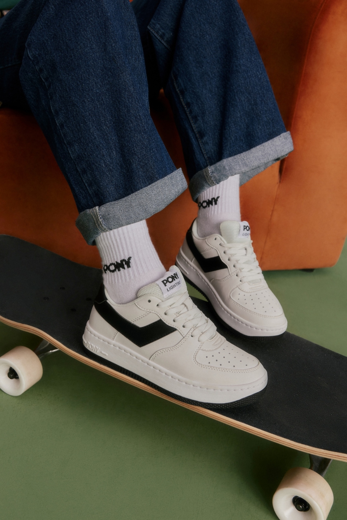 PONY LIGHTING復古籃球系列，NT$2,980