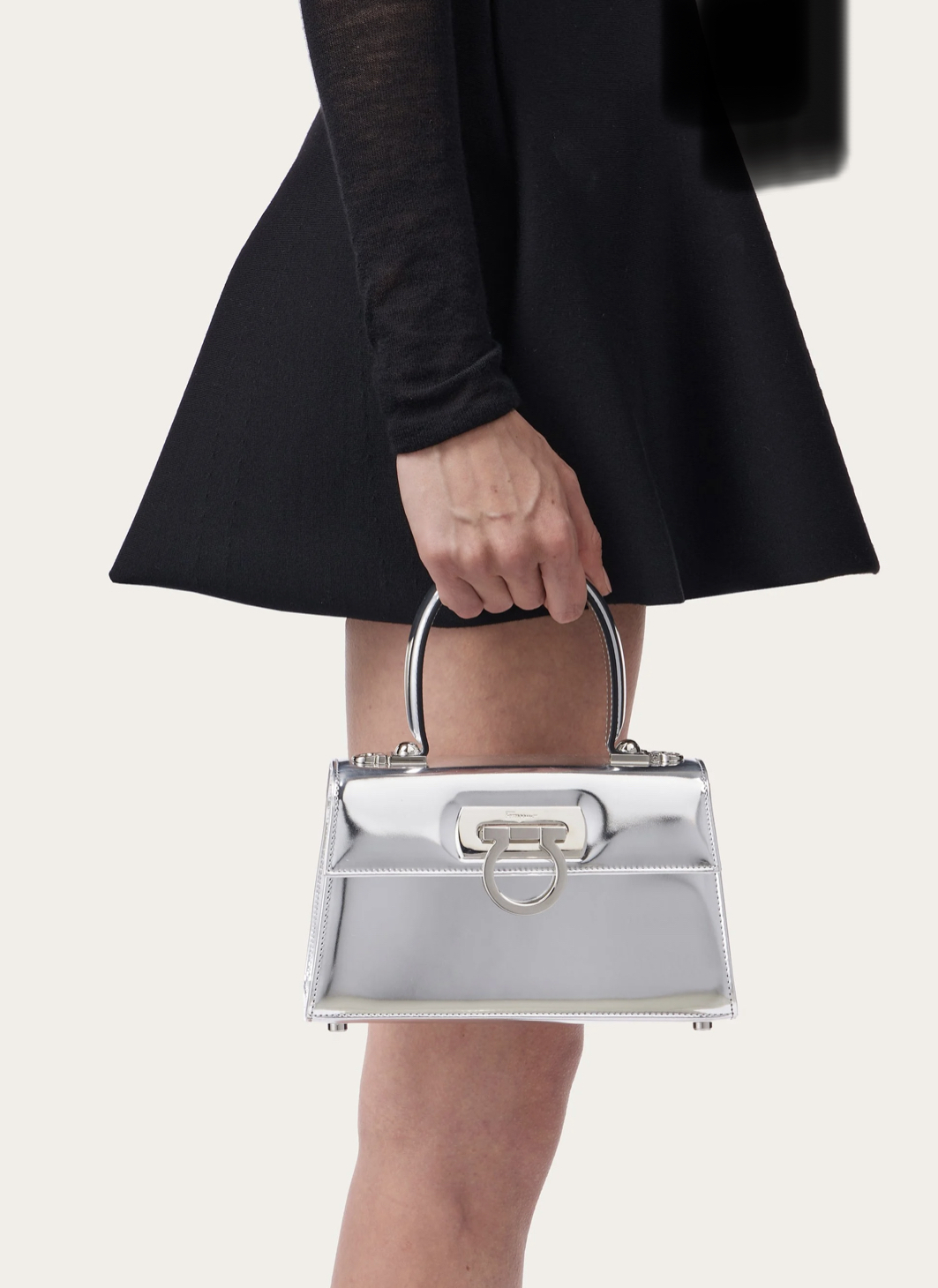 FERRAGAMO Iconic Top Handle,價格店洽。