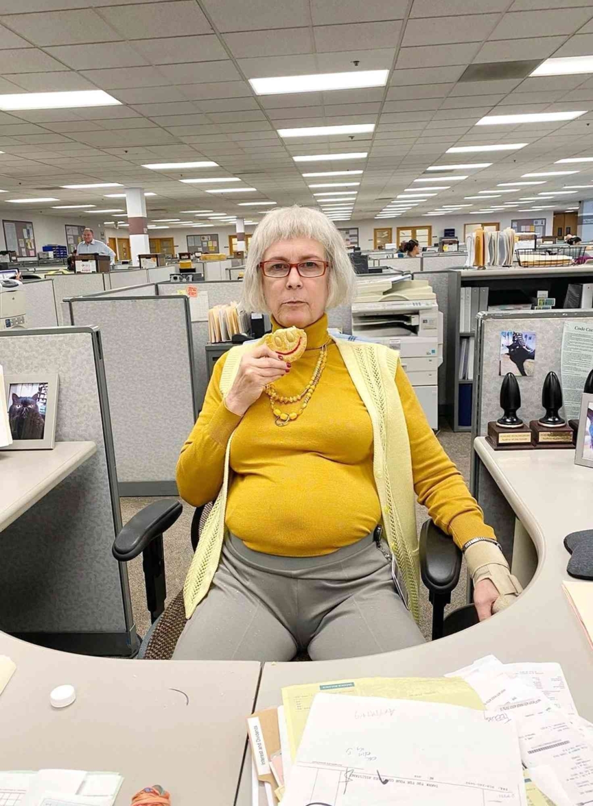 Jamie Lee Curtis演出《媽的多重宇宙》國稅局稽核員「包蒂垂」獲得奧斯卡最佳女配角