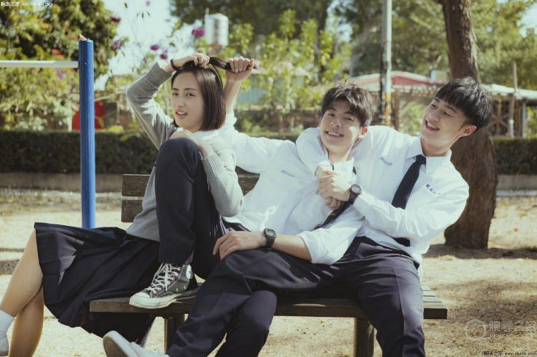 9月開學啦！穿上制服、帶上身分證，一起到餐廳參加好吃好玩的好康活動吧！