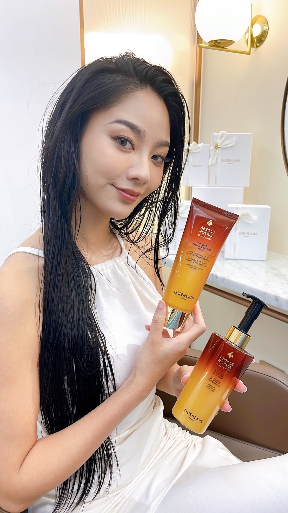 嬌蘭「皇家蜂王乳淨髮精露」、「皇家蜂王乳雙導修護髮膜」