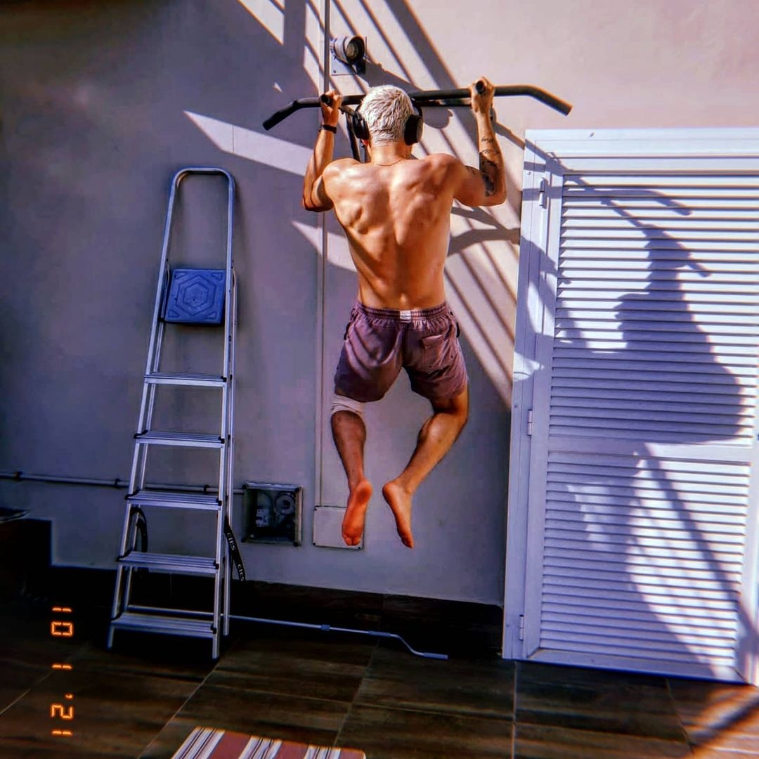 塔茲史蓋勒背肌線條驚人。