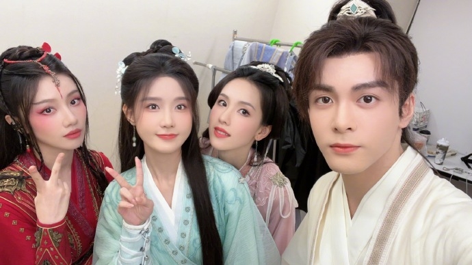 曾舜晞在《蓮花樓》與陳都靈再度共演。