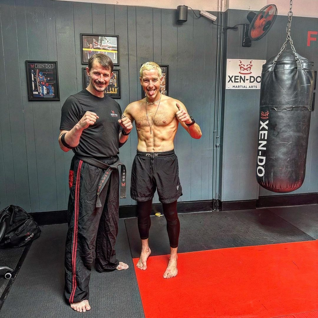 塔茲史蓋勒擅長拳擊。