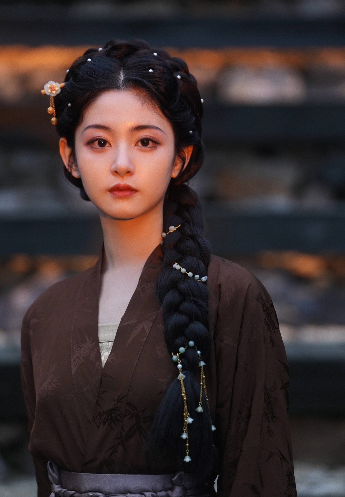 趙晴定妝照以精緻美貌令人驚豔。