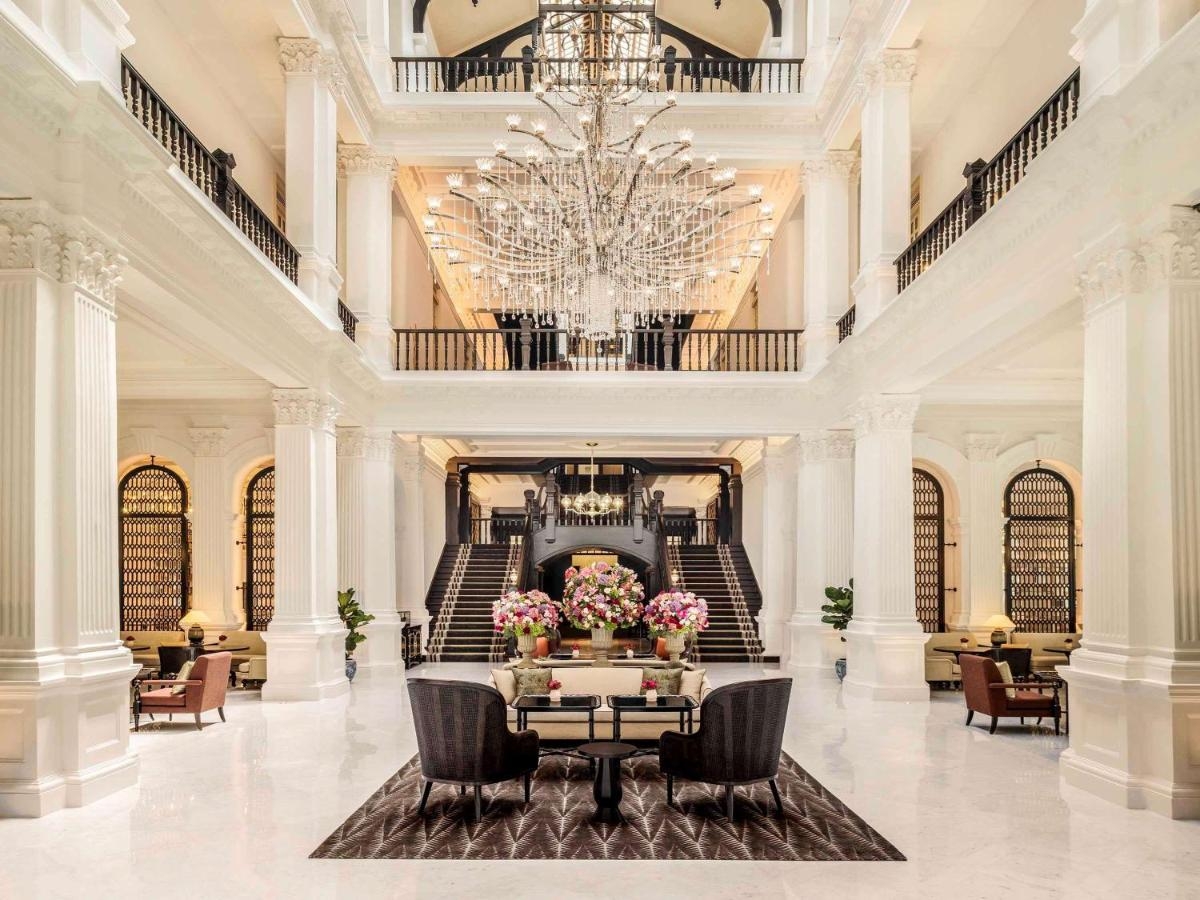 萊佛士酒店室內裝潢高雅大器。