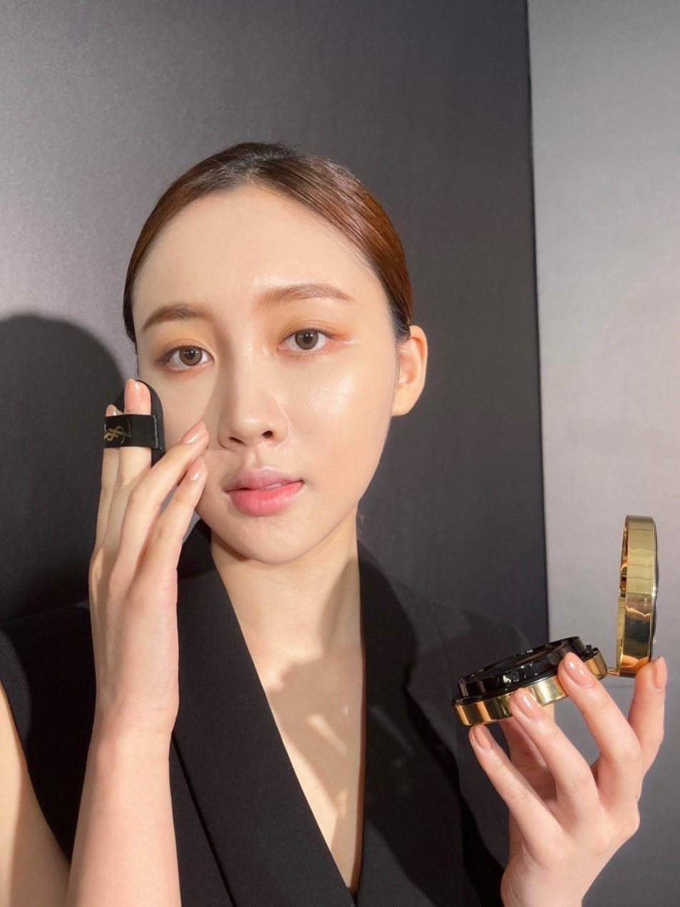 YSL 恆久完美霧光氣墊粉餅 14g共6色,NT$2,850