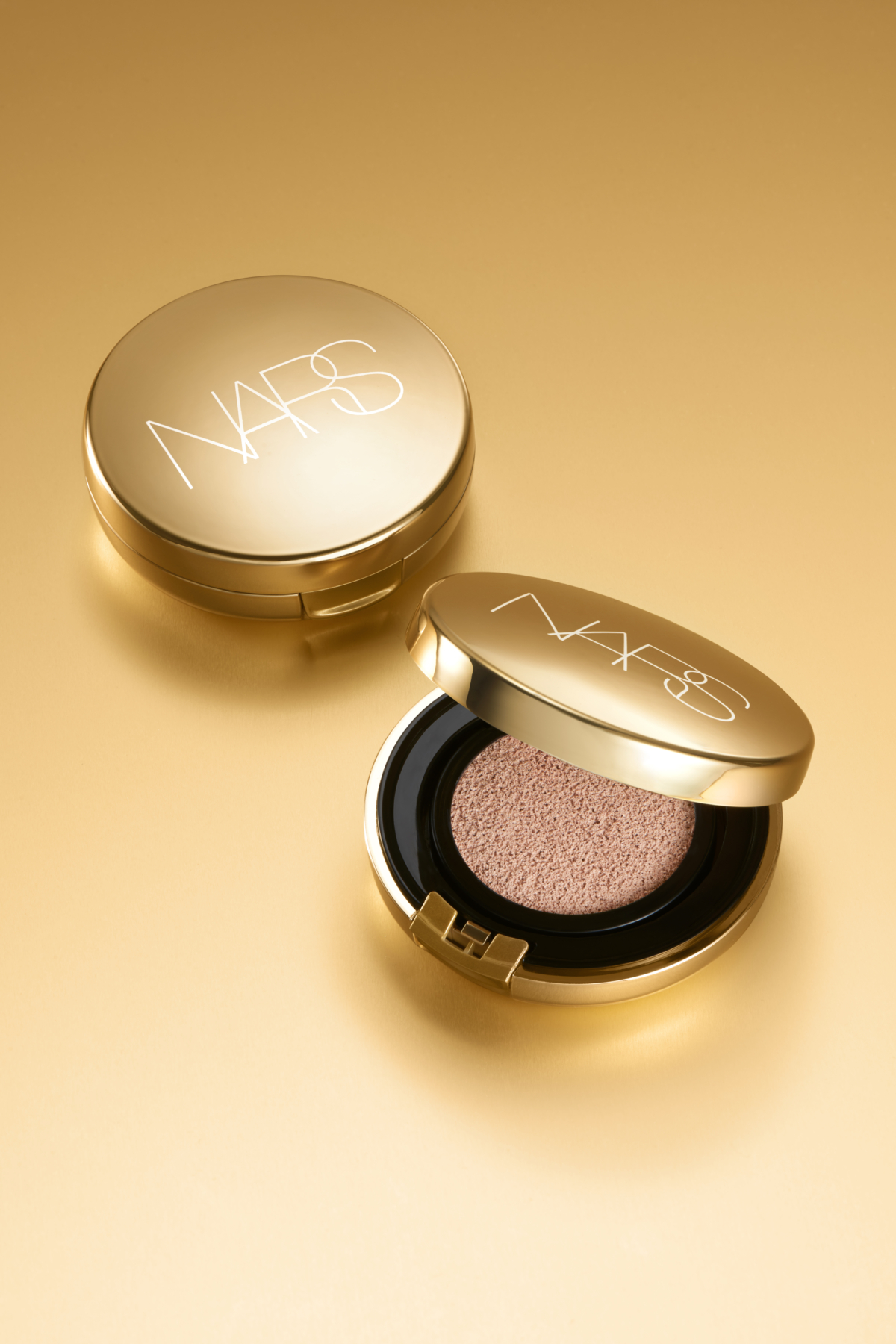 NARS 瞬效水凝光氣墊粉餅 (流金夜閃限量版)12g,NT$1,800