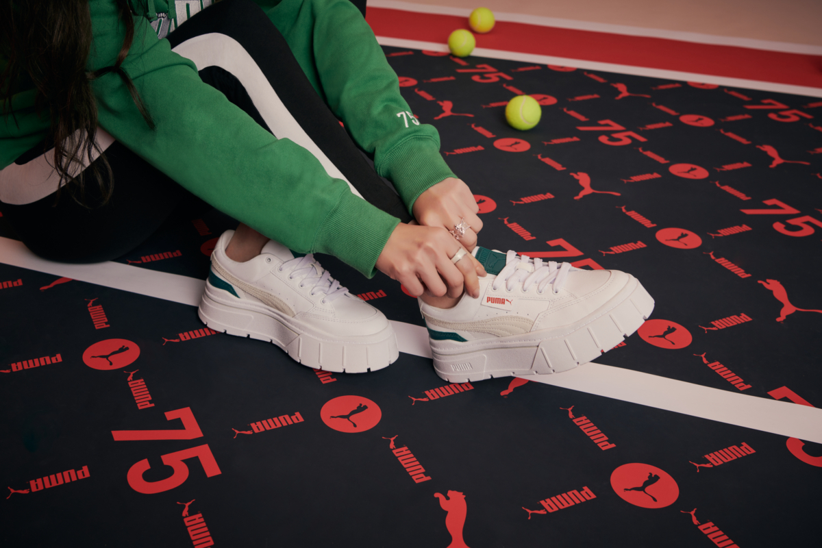 謝欣穎著用PUMA Mayze Stack Wns