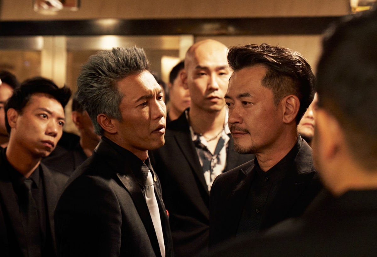 《美食無間》柯叔元、黃尚禾爭搶黑道老大寶座。