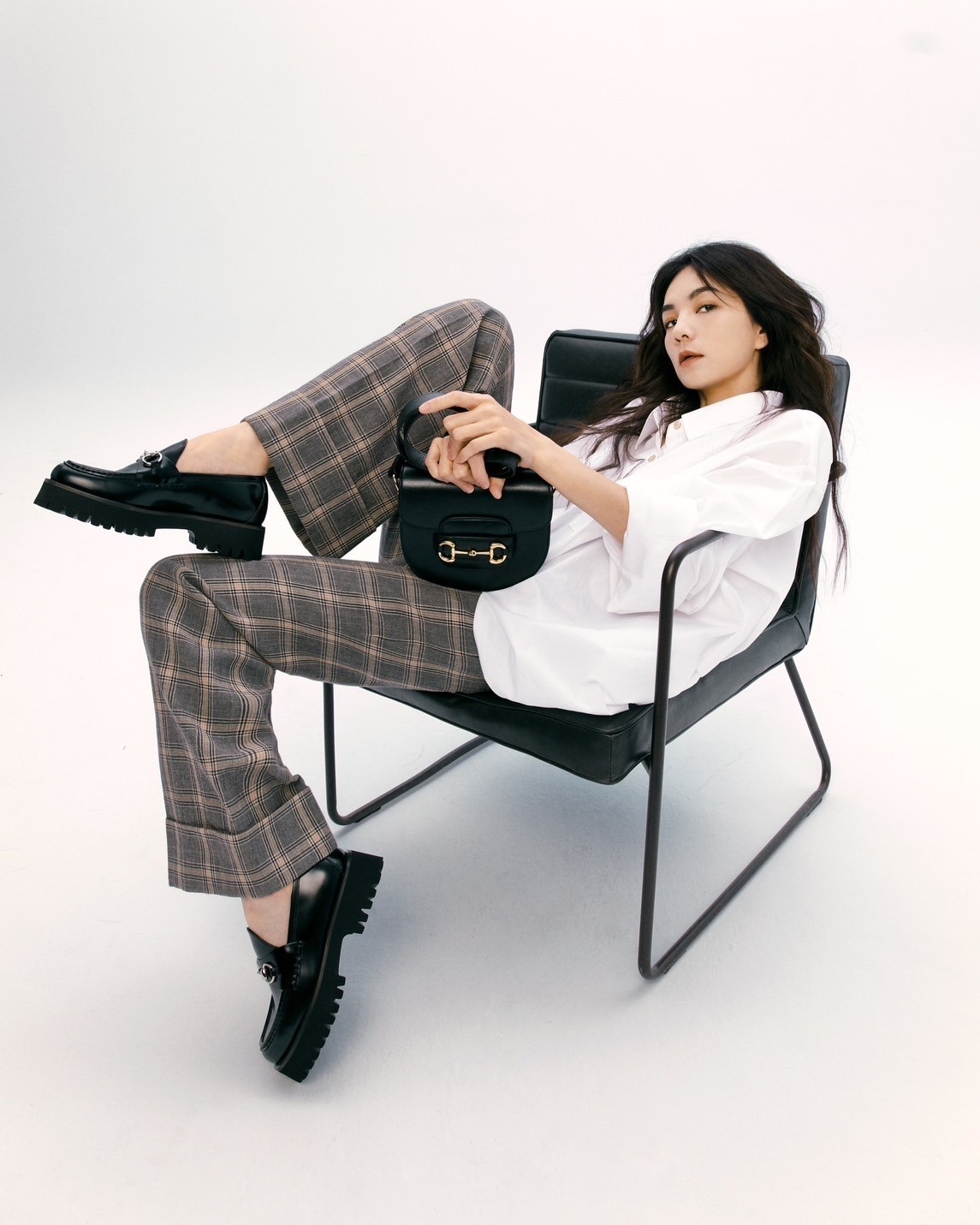 ELLA Gucci Horsebit「馬銜鍊」時尚配件穿上身