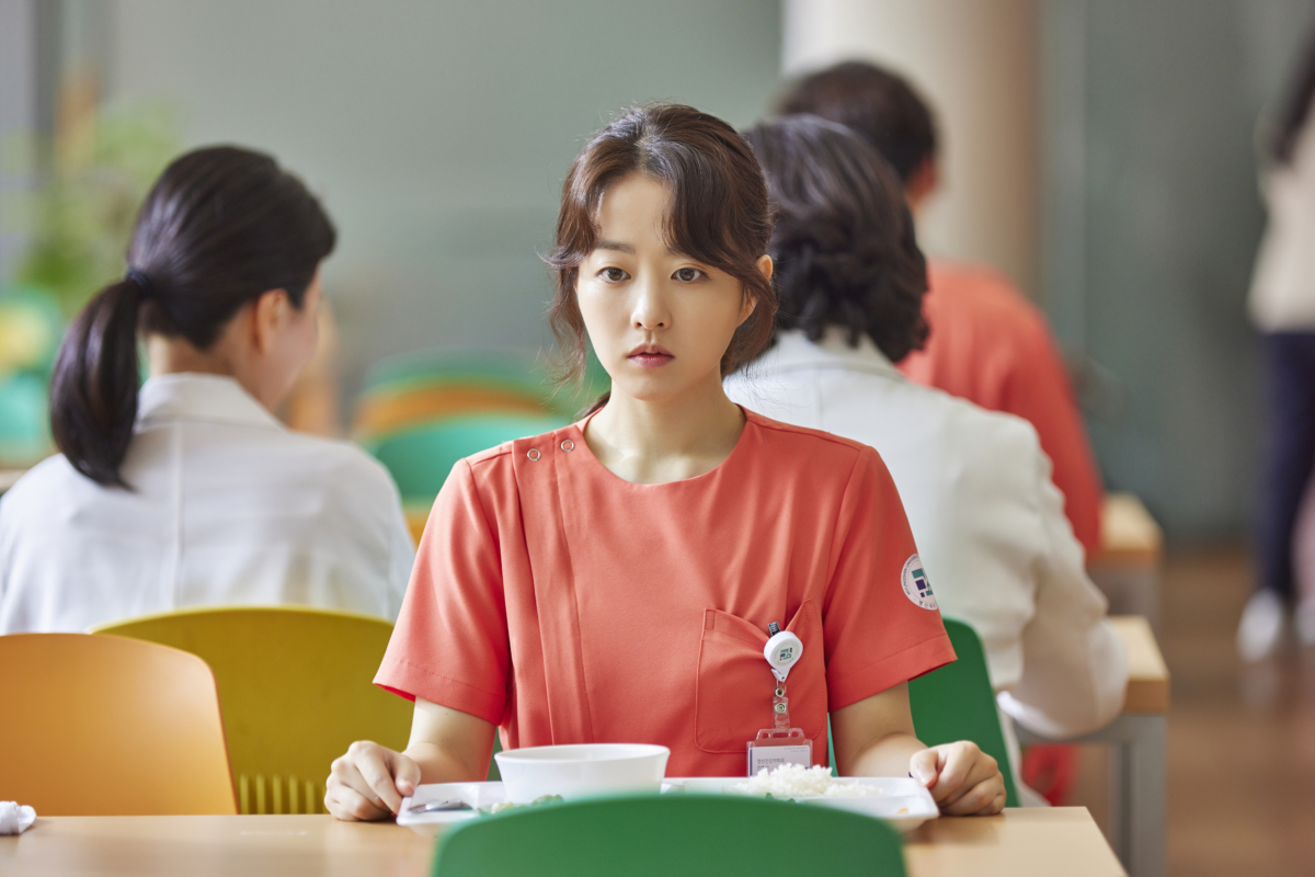 Netflix《精神病房也會迎來清晨》由《大力女子都奉順》》朴寶英、《三十九》延玗臻、《寄生上流》李姃垠主演。