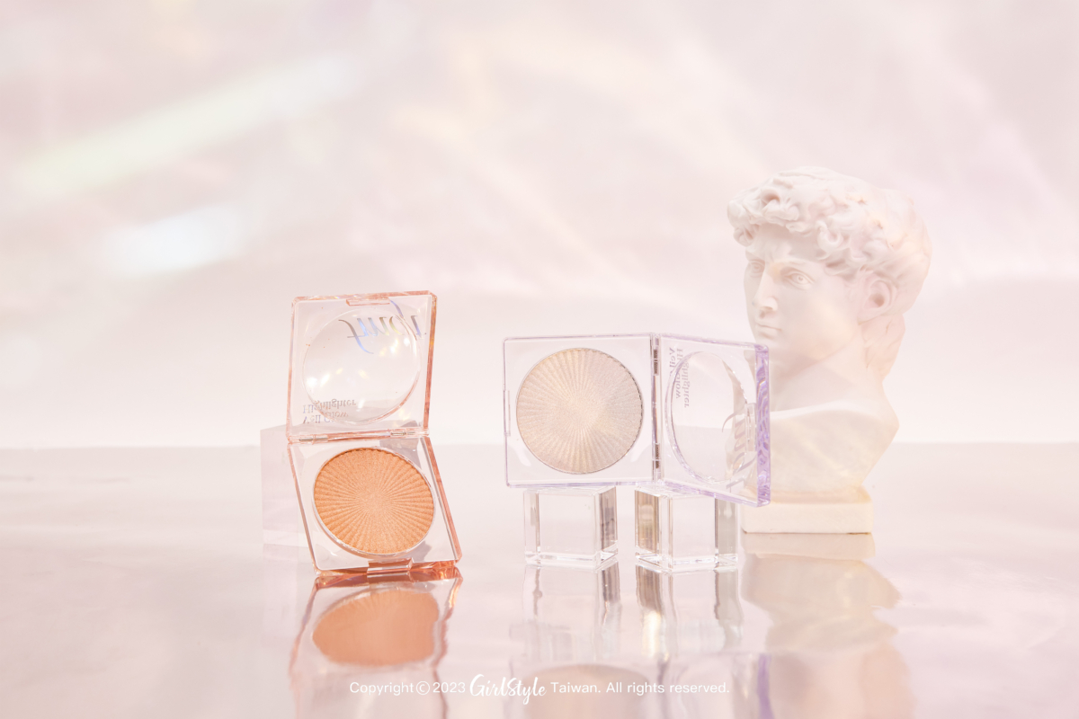 THE FACE SHOP 極光星紗腮紅 #07 粉金高光 #08 銀雪高光,NT$390