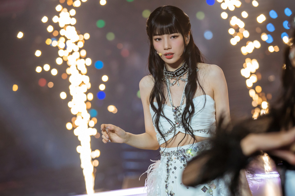 《我的女神室友斗娜》秀出演的角色斗娜有相同背景