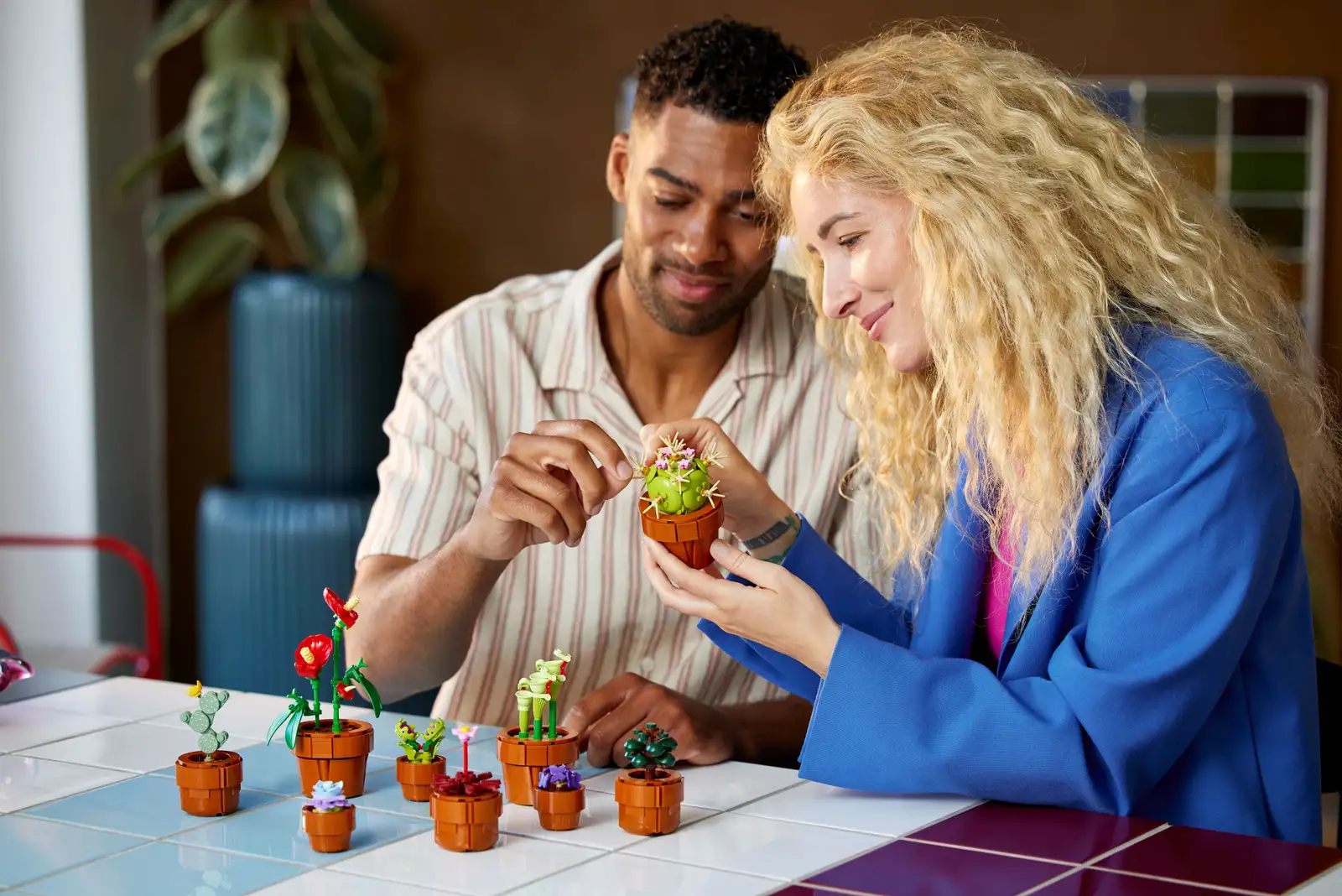 完全不需要栽培技術，僅需拼出形狀