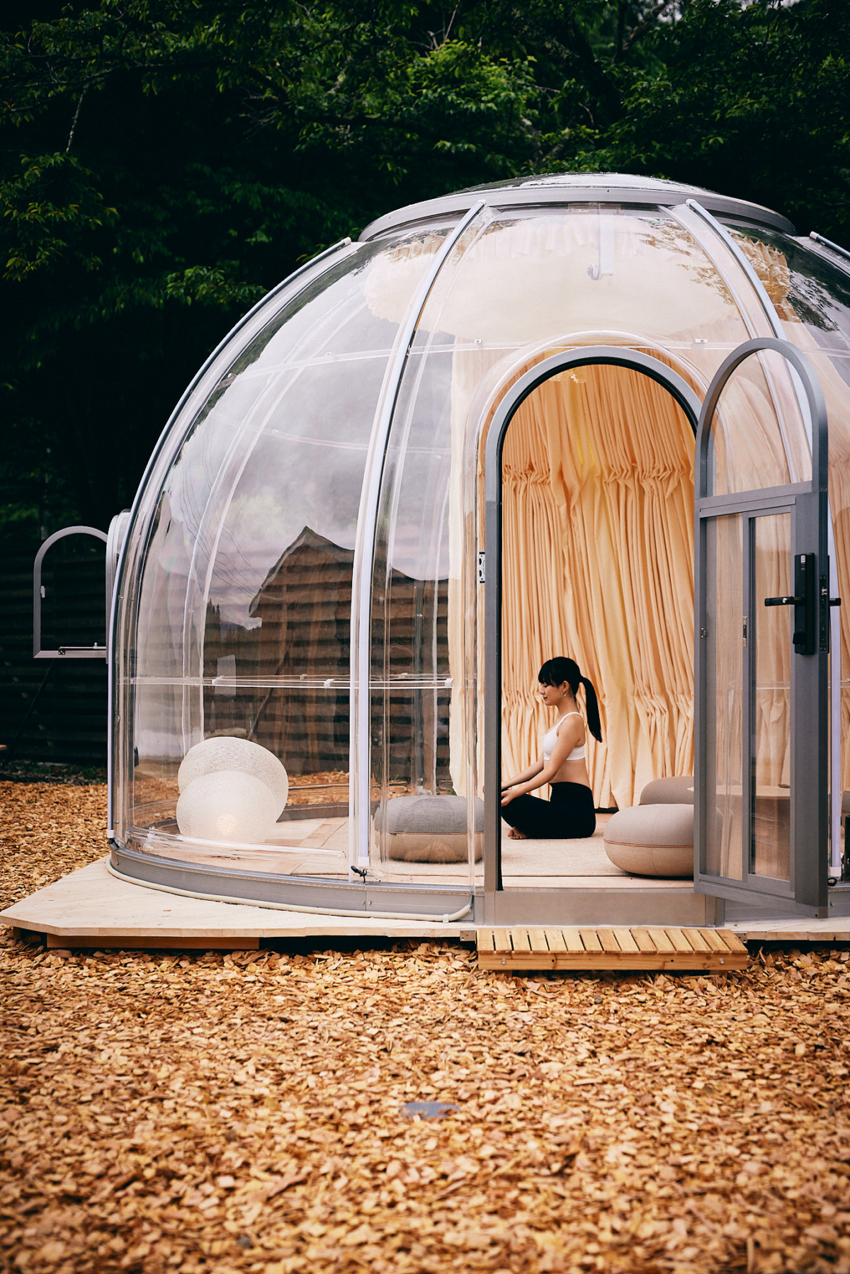 「SUN Dome」是以全透明打造。