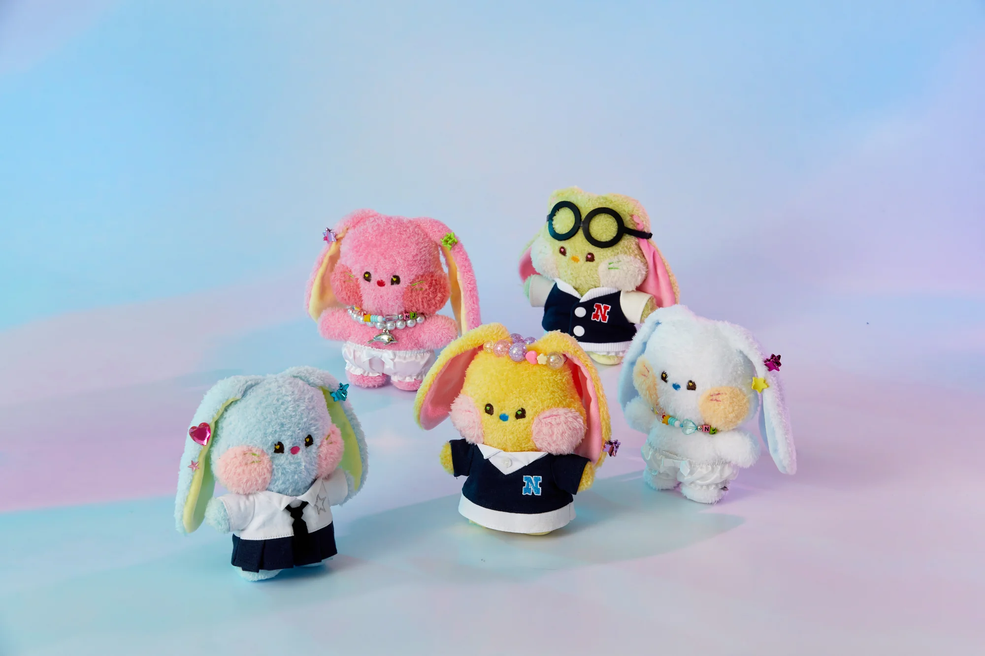 BUNINI 換裝玩偶可以打扮多樣造型