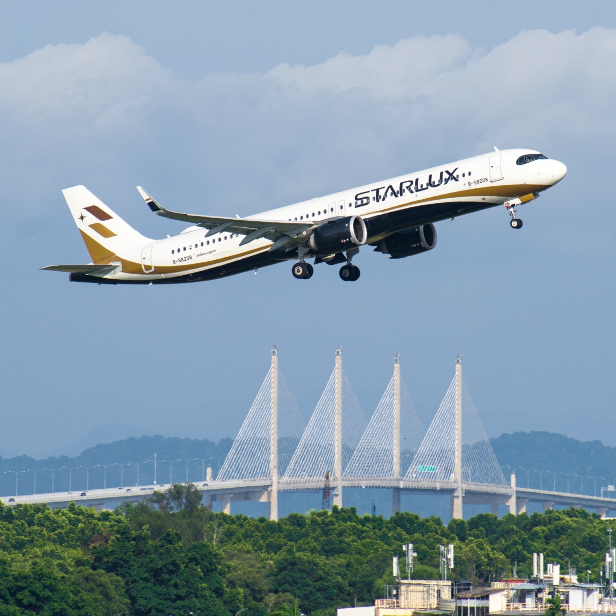 星宇航空線上旅展全航線機票85折起。