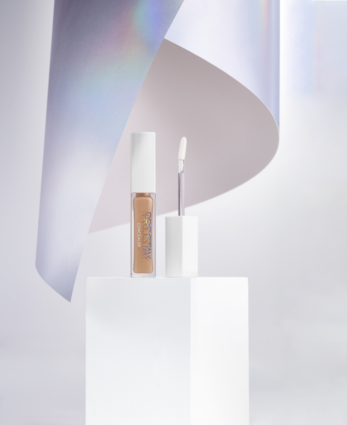 1028 服服貼貼遮瑕膏，NT$300 