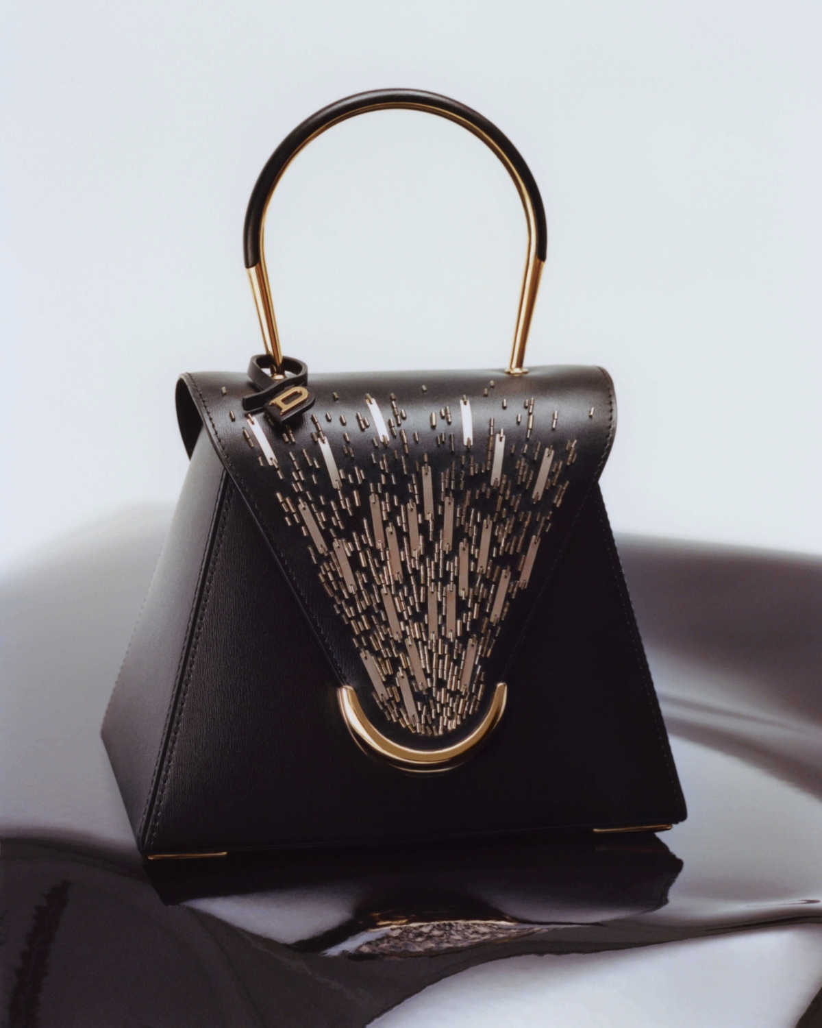 DELVAUX 光彩熠熠,點亮歡悅慶典