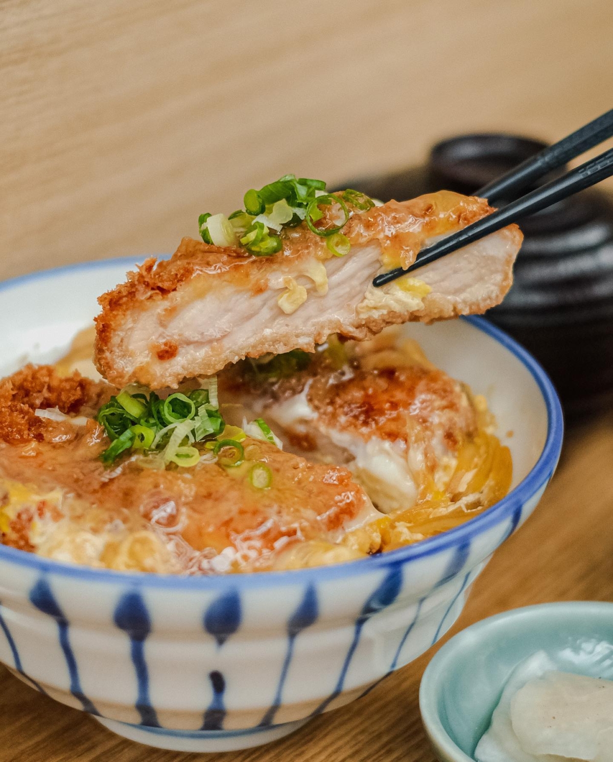 「KATSU鑫熟成豬排蓋飯」短短4年間在雙北一口氣開設了3間分店。