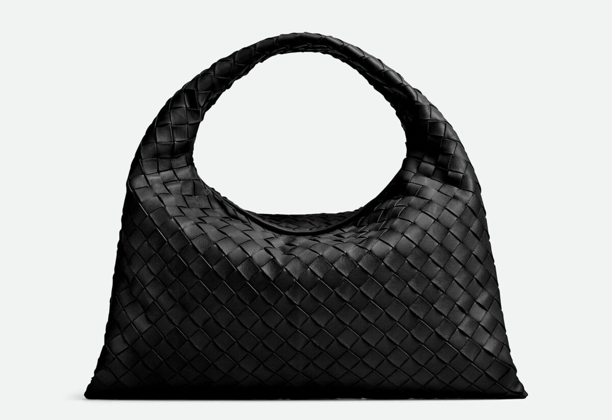 Bottega Veneta Small Hop,參考定價NT$98,700