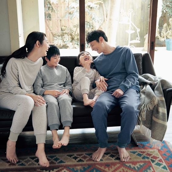 如果要當全職的家庭主婦，那就是傳統的男主外女主內，應該要打理好家裡的事？