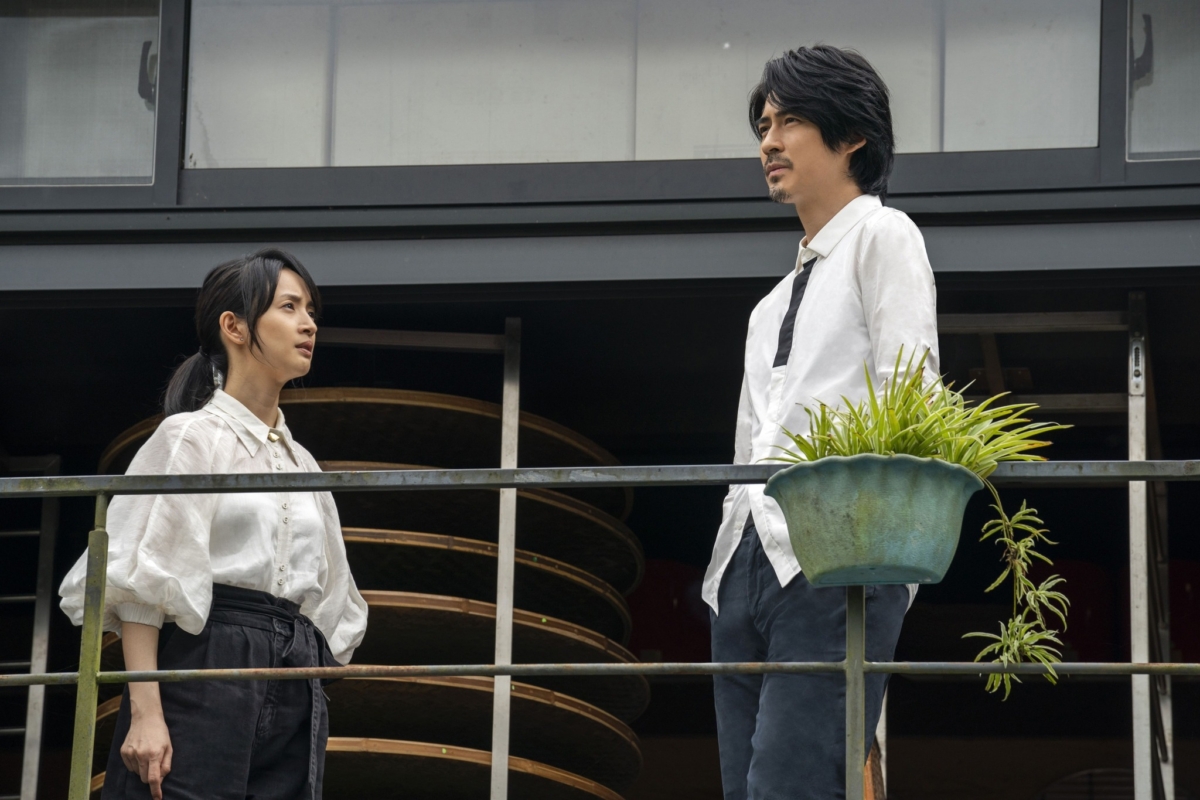 林依晨、周渝民《車頂上的玄天上帝》有一段炙熱的婚外情