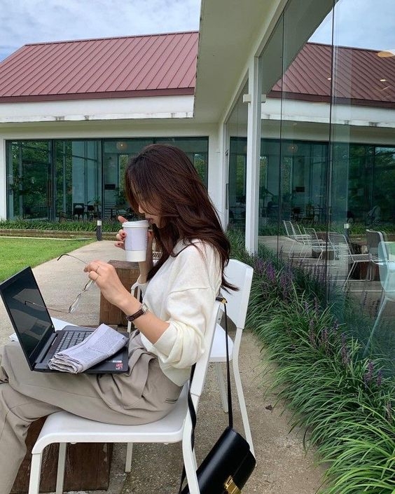 如果一個人與你道不同不相為謀、對你只有負面的影響，你連討厭他的時間都不要付出