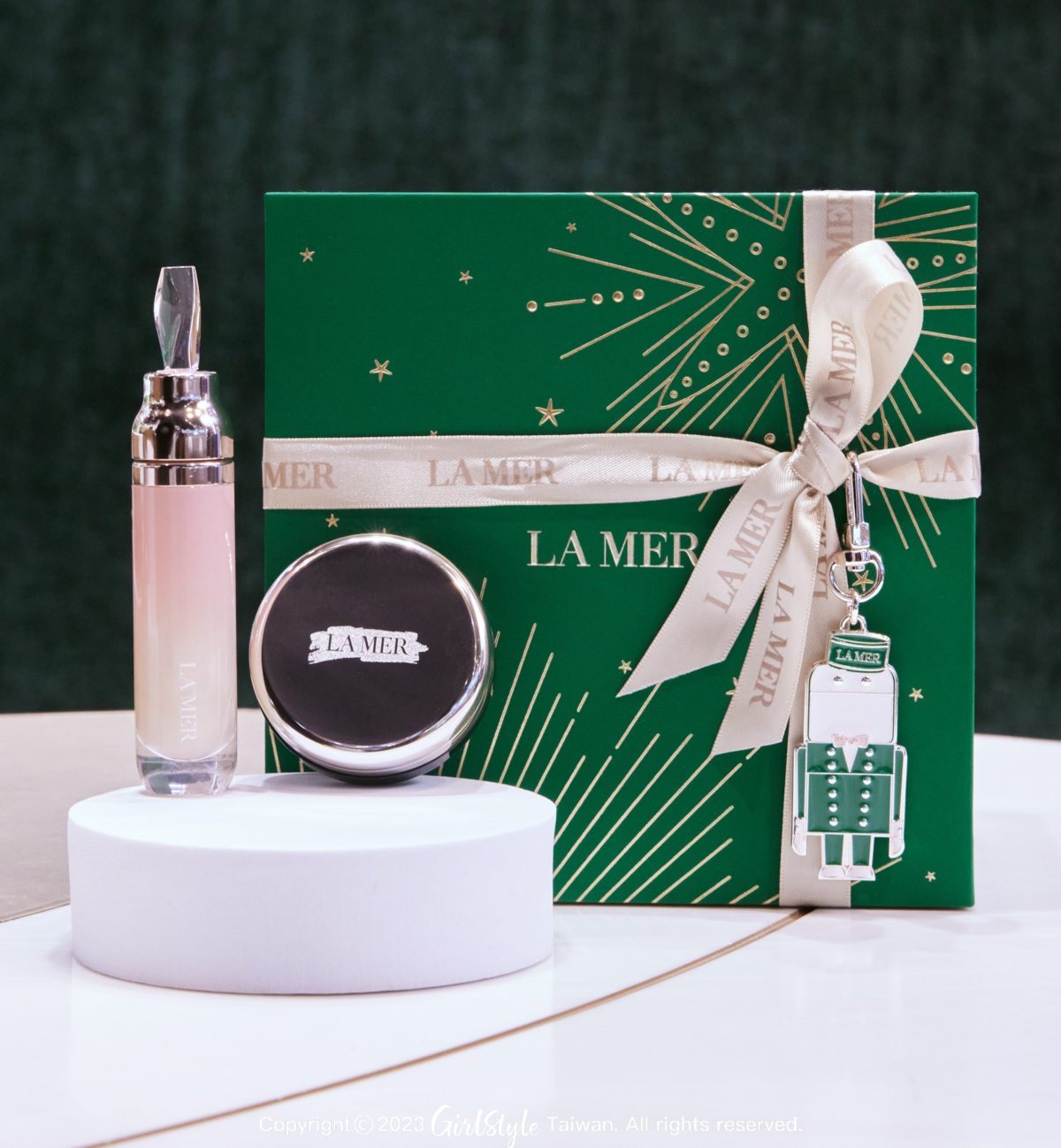 LA MER 海洋拉娜|潤嫩美唇雙重奏組|價值$7800 奇蹟星願價$4900|內含修護唇萃(正貨)、修護唇霜(正貨)